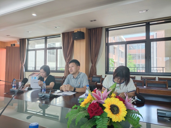 林開儀主任做工作指導.jpg